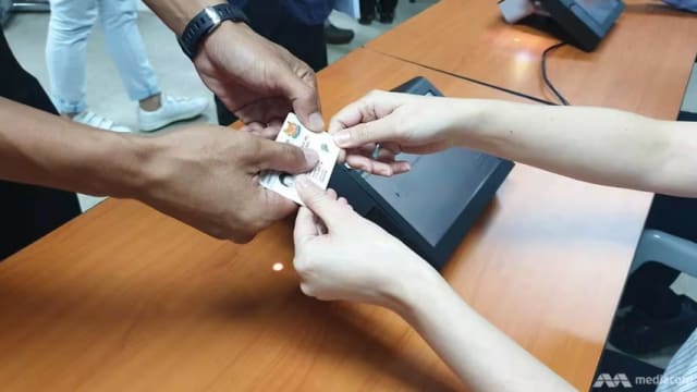 政府将展开公共咨询 收集国人对取消隐蔽部分身份证号码反馈