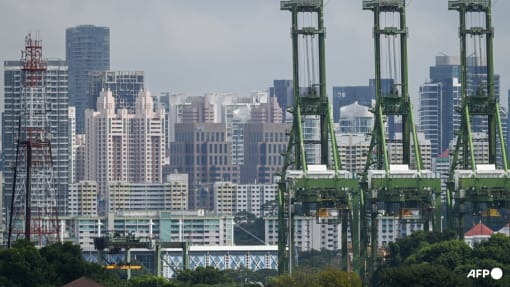 Singapore's key exports rise 12.4% in April, significantly higher than forecast