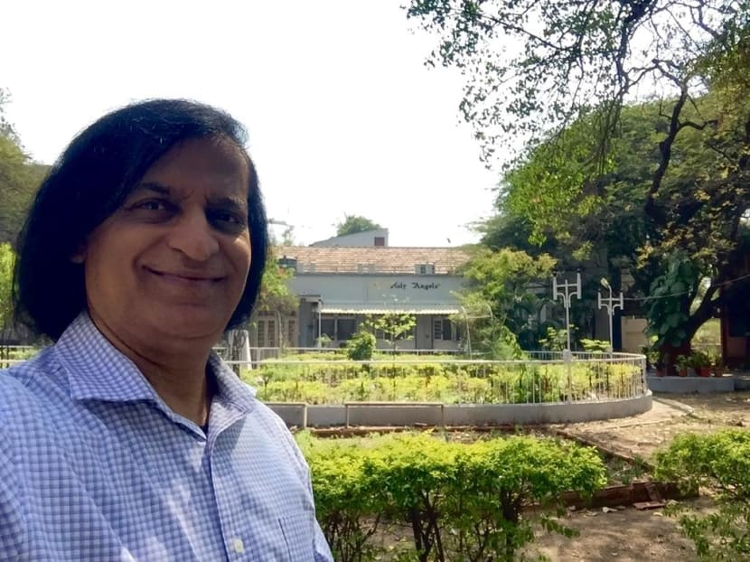 Mr Joseph Conrad Mendoza has withdrawn all claims of having written the song We Can Achieve before Canadian Hugh Harrison composed Count on Me, Singapore for the 1986 National Day celebrations here.