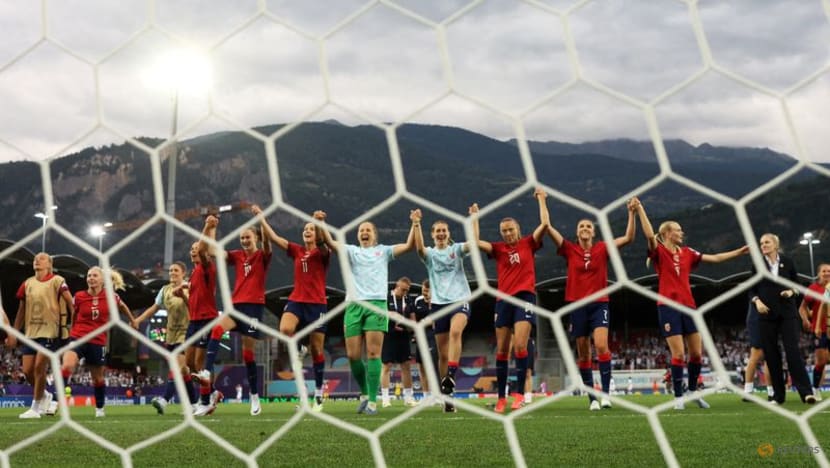 Graham Hansen strikes late as Norway beat Finland 2-1 Graham Hansen strikes late as Norway beat Finland 2-1