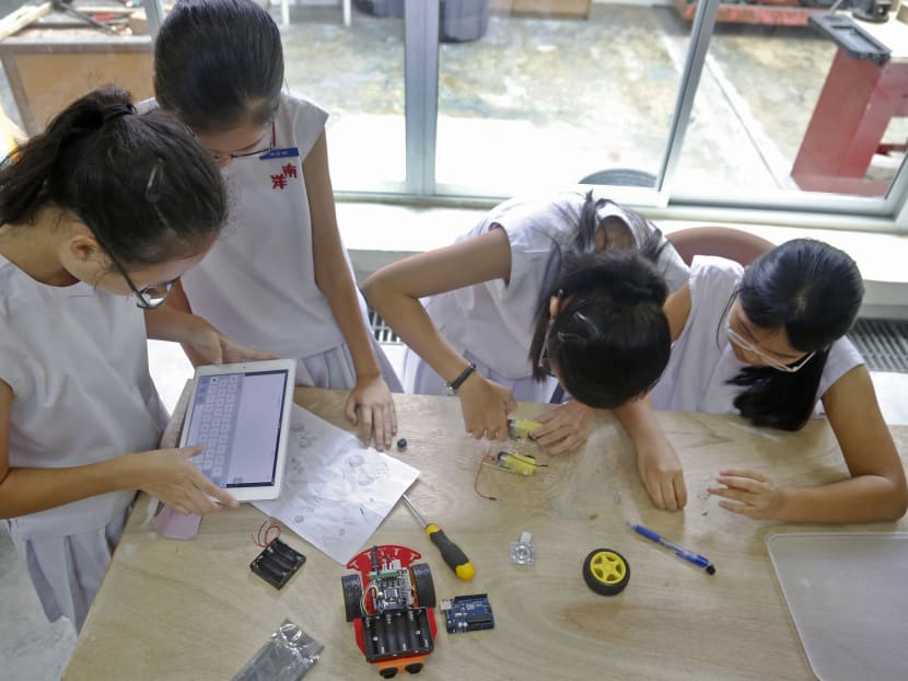 ‘Makerspaces’ allow students to get messy — and creative ‘Makerspaces’ allow students to get messy — and creative
