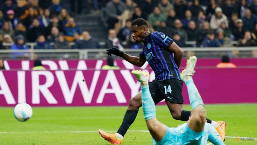 Inter rise to Serie A summit after confident win over Lazio