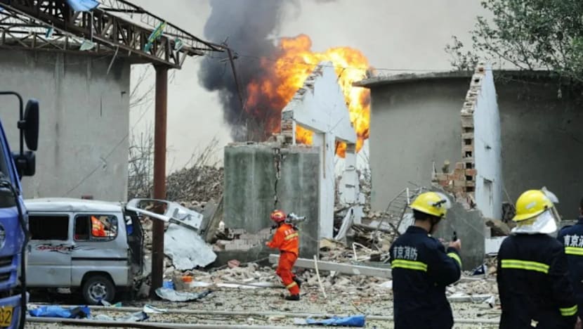 Factory explosion in North China kills 8