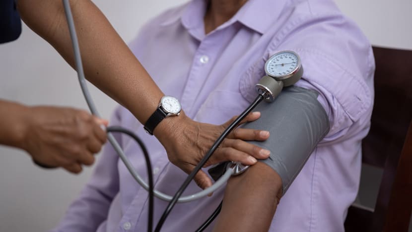 உயர் ரத்த அழுத்தம்... அதைச் சமாளிக்க 5 எளிமையான வழிகள்