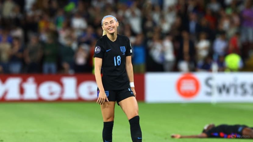 England's Kelly grateful for moments like Tuesday after rocky club season