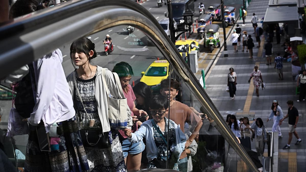 Thailand warns 'problematic' tourists could face deportation
