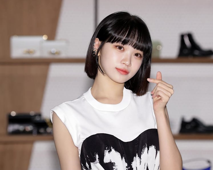 Le Sserafim’s Kim Chaewon takes break from group activities to recover from neck injury