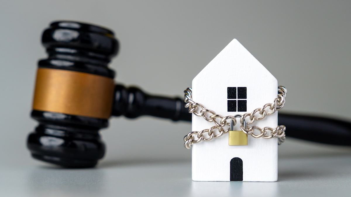 Landlord in tenancy dispute caught attending online course during trial ordered to pay costs