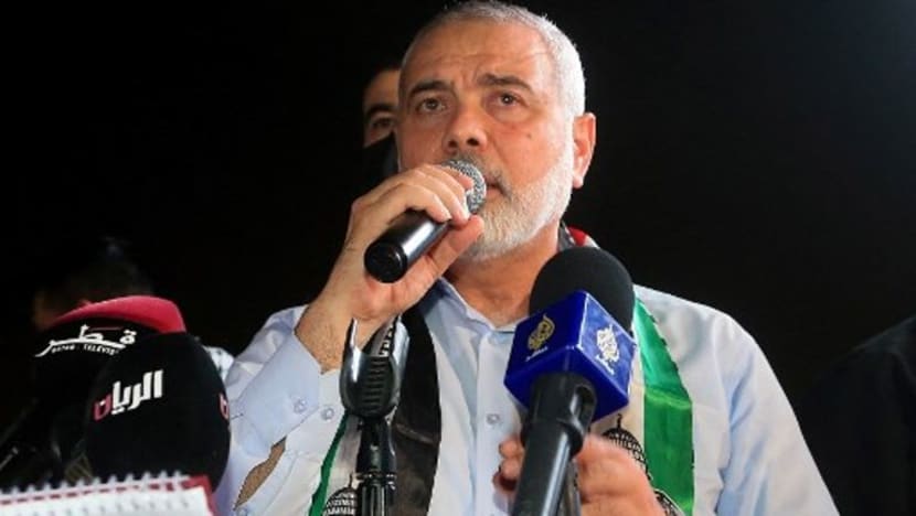 Ismail Haniyeh dipilih semula sebagai pemimpin Hamas Ismail Haniyeh dipilih semula sebagai pemimpin Hamas