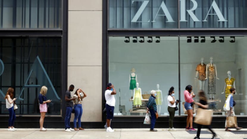US slightly upgrades GDP estimate for last quarter to 6.6%