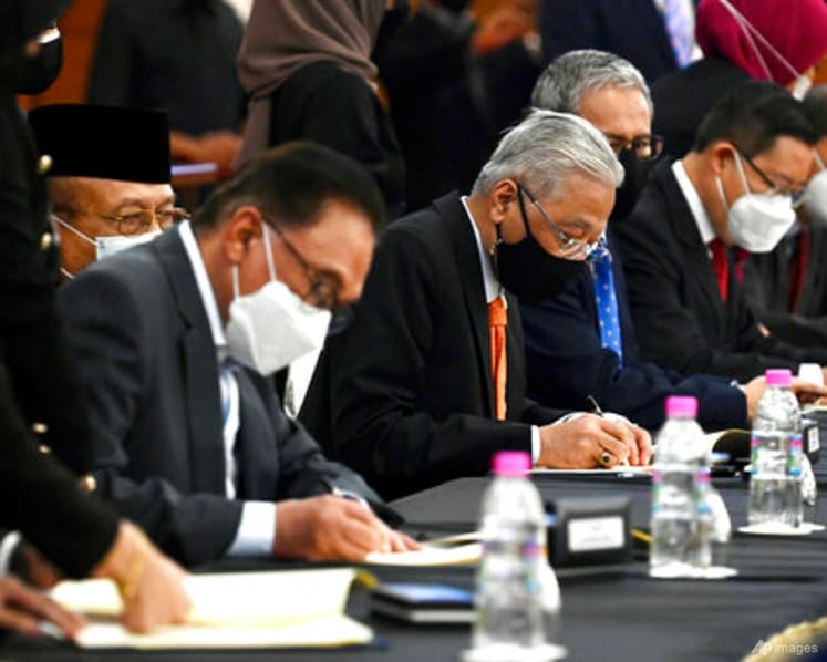 Malaysia’s bipartisan cooperation MOU does not necessarily end on Jul 31, says Anwar Ibrahim