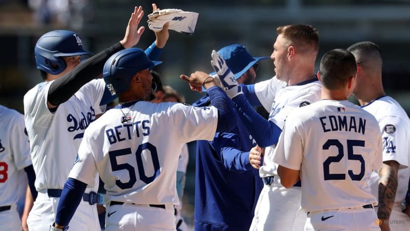 Baseball-Ohtani aims to break Dodgers' consecutive HR record as team hits the road