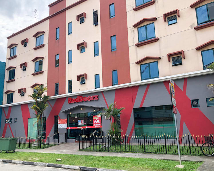 Foreign worker to hang for murdering domestic worker girlfriend in Geylang hotel room