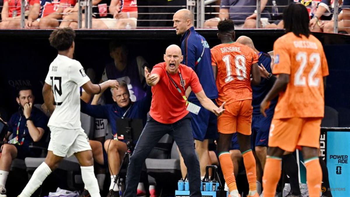 Solbakken endures sideline stress as Haaland steers Norway into World Cup last 16
