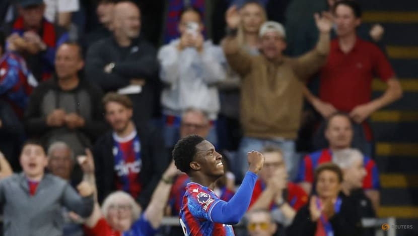 Nketiah and Eze on target on Palace party night