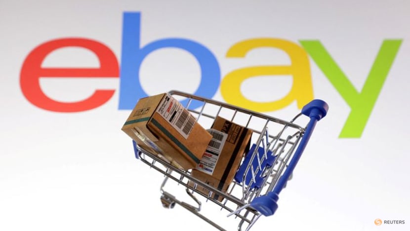 EBay announces CFO transition; sees quarterly revenue ahead of estimates