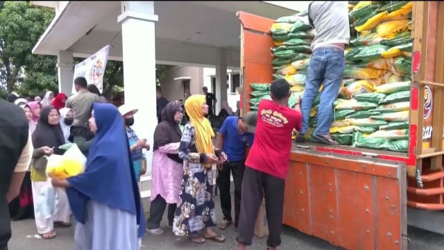 干旱天气影响稻米谷类收成 印尼米价猛涨超过一成
