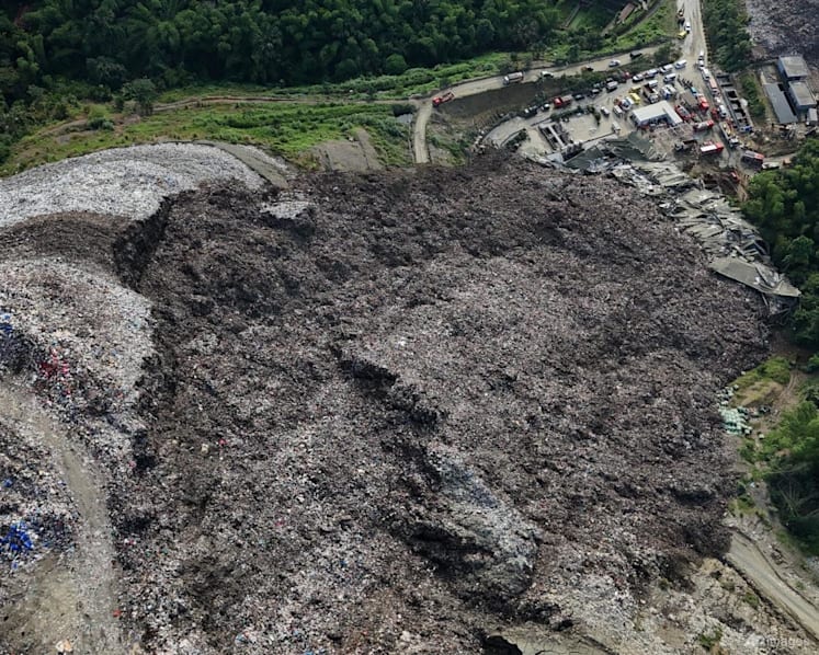 Landfill collapse kills 1 and leaves at least 27 missing, Philippine police say
