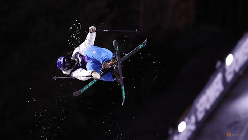 Big air champion Tabanelli's Games preparations hit by knee injury