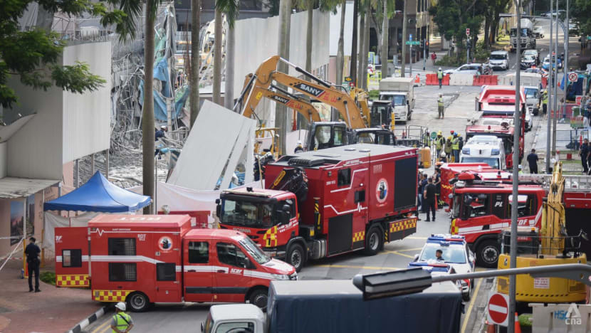 Fatal collapse at Tanjong Pagar building site: Concrete wall fell onto street during demolition Fatal collapse at Tanjong Pagar building site: Concrete wall fell onto street during demolition