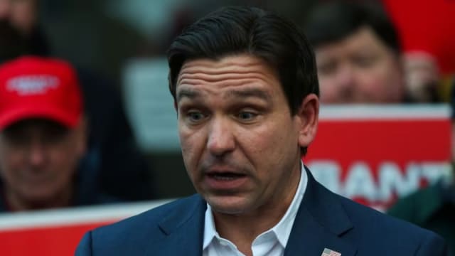 德桑蒂斯退出共和党总统初选 表态支持特朗普