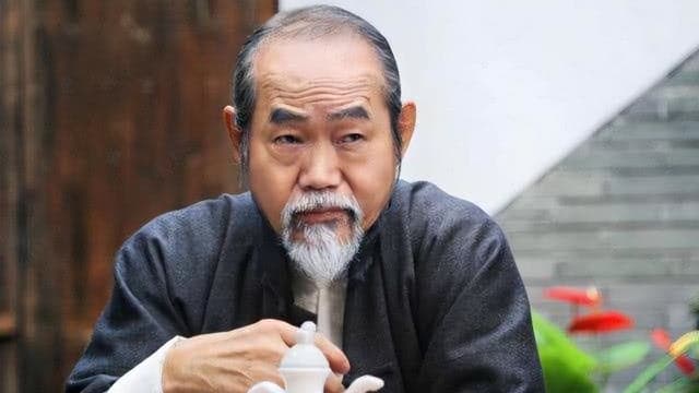 低调回香港参加聚会　72岁港星元华近况曝光