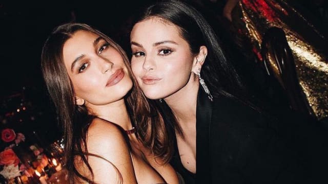 打破不合传闻！Selena Gomez和Hailey Bieber同框合照
