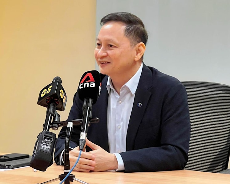SIA CEO’s annual pay rises 88% to S$6.73 million