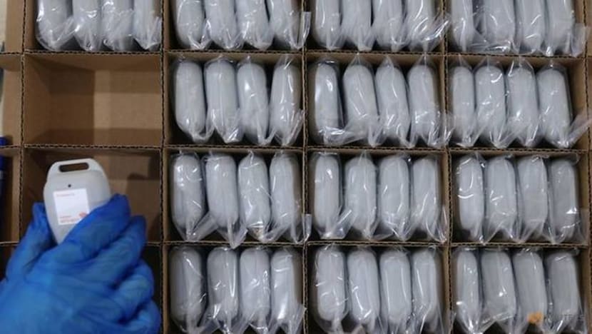Sekitar 25,000 kenalan rapat kes COVID-19 dijejaki guna TraceTogether