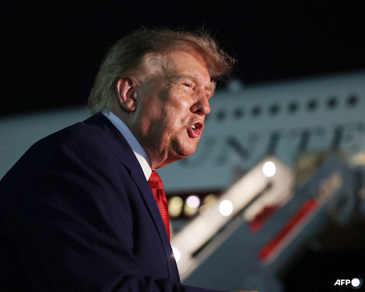 Trump says US will 'keep' Hormuz strait control