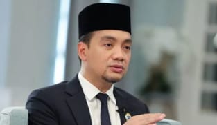 Johor salur bantuan Aidilfitri RM5.4j kepada petugas barisan hadapan