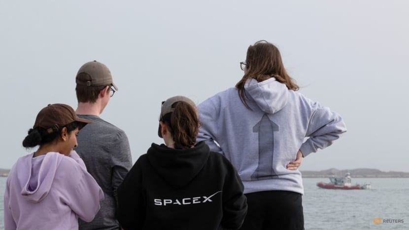 SpaceX postpones Starship test flight over unspecified ship issue SpaceX postpones Starship test flight over unspecified ship issue