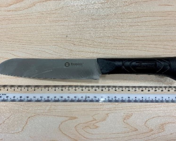 Man arrested for allegedly being in possession of knife in Clementi coffee shop