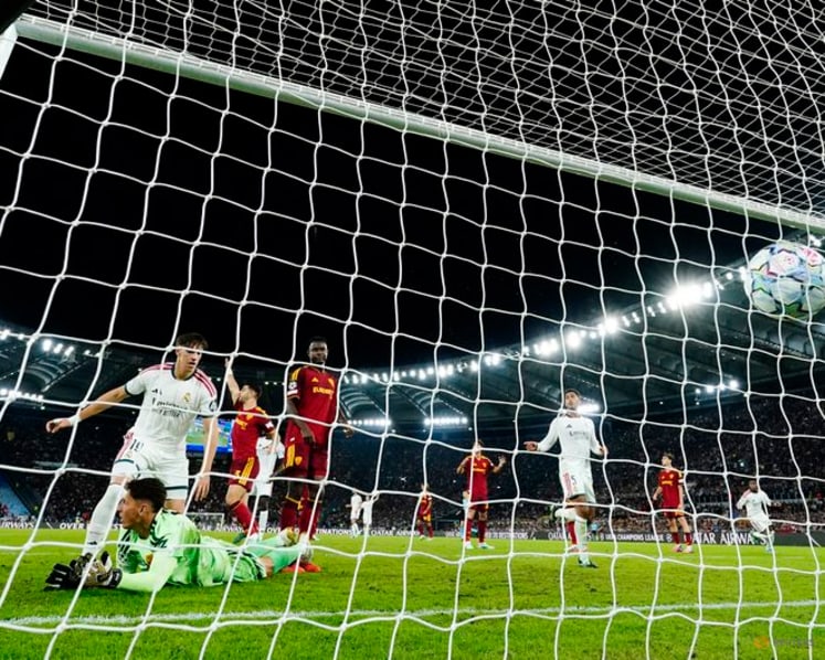 Serie A sides endure humbling Champions League match day
