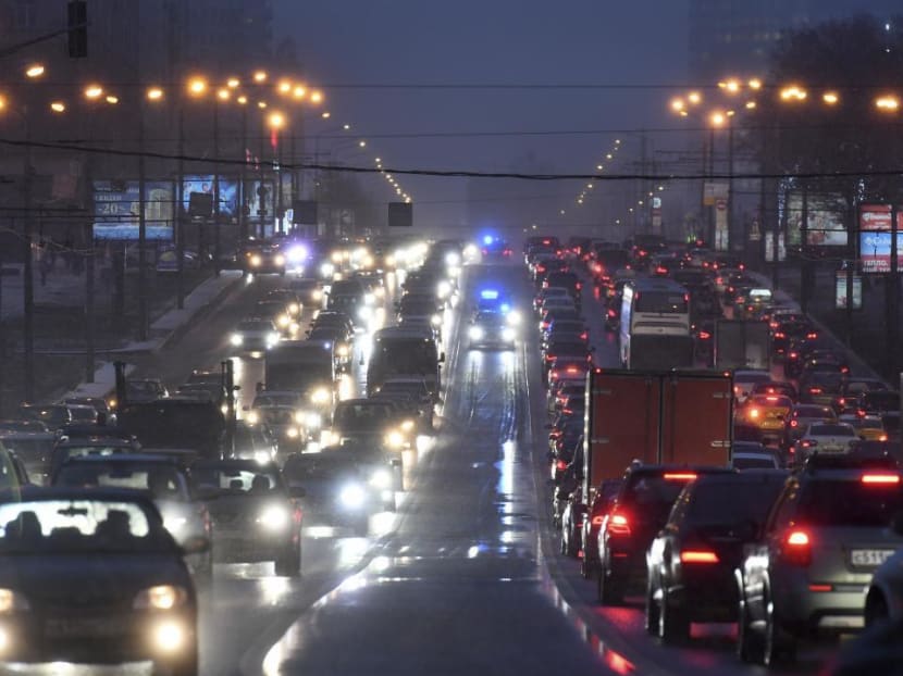 The median lane is used mostly by Russia’s wealthy and privileged to bypass traffic.