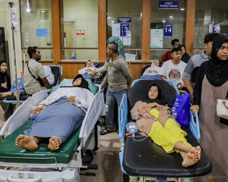 Indonesian officials say government-supplied meals tested after more than 500 students fall ill