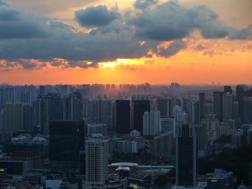 En-bloc market stirring, but analysts warn of possible recession risks for buyers and developers En-bloc market stirring, but analysts warn of possible recession risks for buyers and developers
