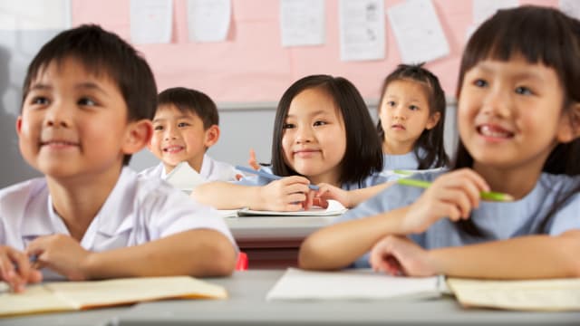政府会继续支持国人提升双语能力 鼓励从小使用华文华语