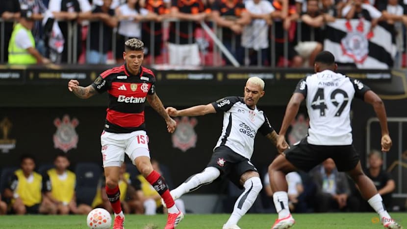 VAR delay sparks controversy as player sent off after halftime in Brazilian Super Cup