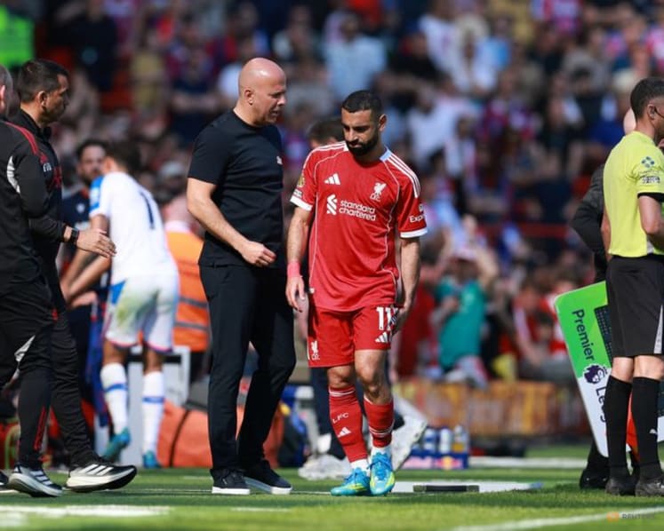 Liverpool edge closer to Champions League but Salah injury clouds Palace win