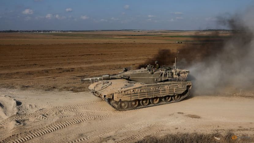 Israel pounds central Gaza, sends tanks into north of Rafah Israel pounds central Gaza, sends tanks into north of Rafah