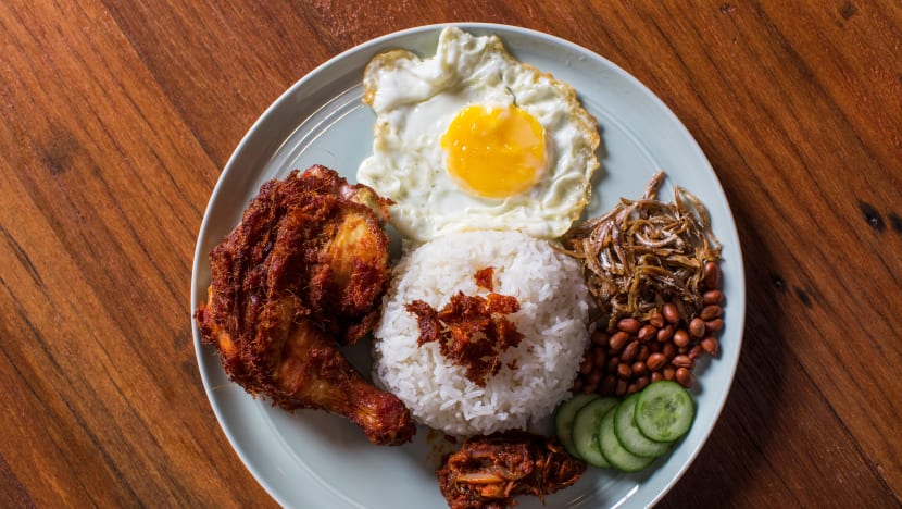 Nasi Lemak That's Good Enough for PM Lee Hsien Loong At The Coconut Club Nasi Lemak That's Good Enough for PM Lee Hsien Loong At The Coconut Club