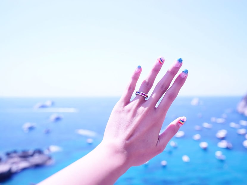 Tanglin actress Roz Pho to marry childhood sweetheart