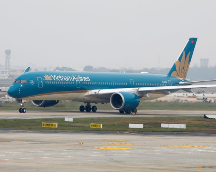 3 Vietnam Airlines managers charged with taking bribes linked to excess baggage charges