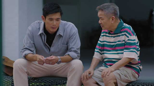 处于45岁事业尴尬期，黄俊雄重新寻找身份认同