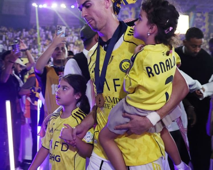 Ronaldo's brace fires Al Nassr to Saudi league title with 4-1 win over Damac
