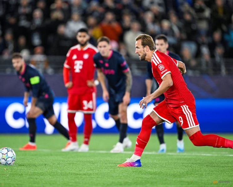 Tresoldi treble stuns Inter, Bayern held as Barcelona rally