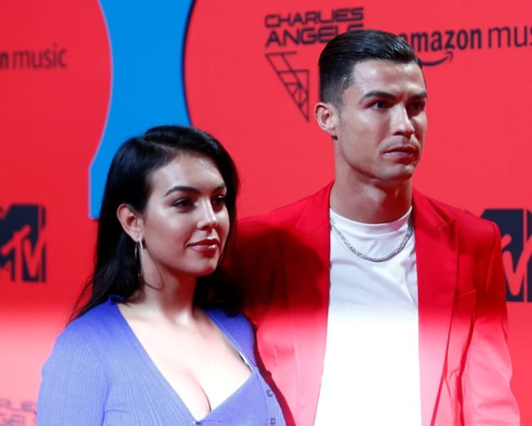 Ronaldo weds longtime partner Rodriguez in Portugal