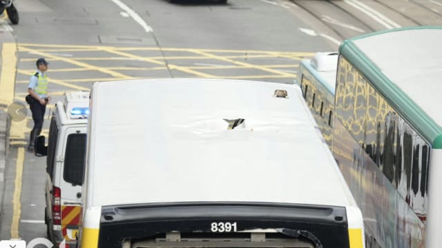 香港男子坠楼 竟跌入巴士车厢送院不治