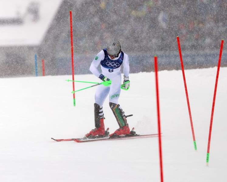 Alpine skiing-Norway's McGrath leads crash-strewn men's slalom, Pinheiro Braathen exits